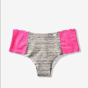 PINK No Show Lace Cheekster